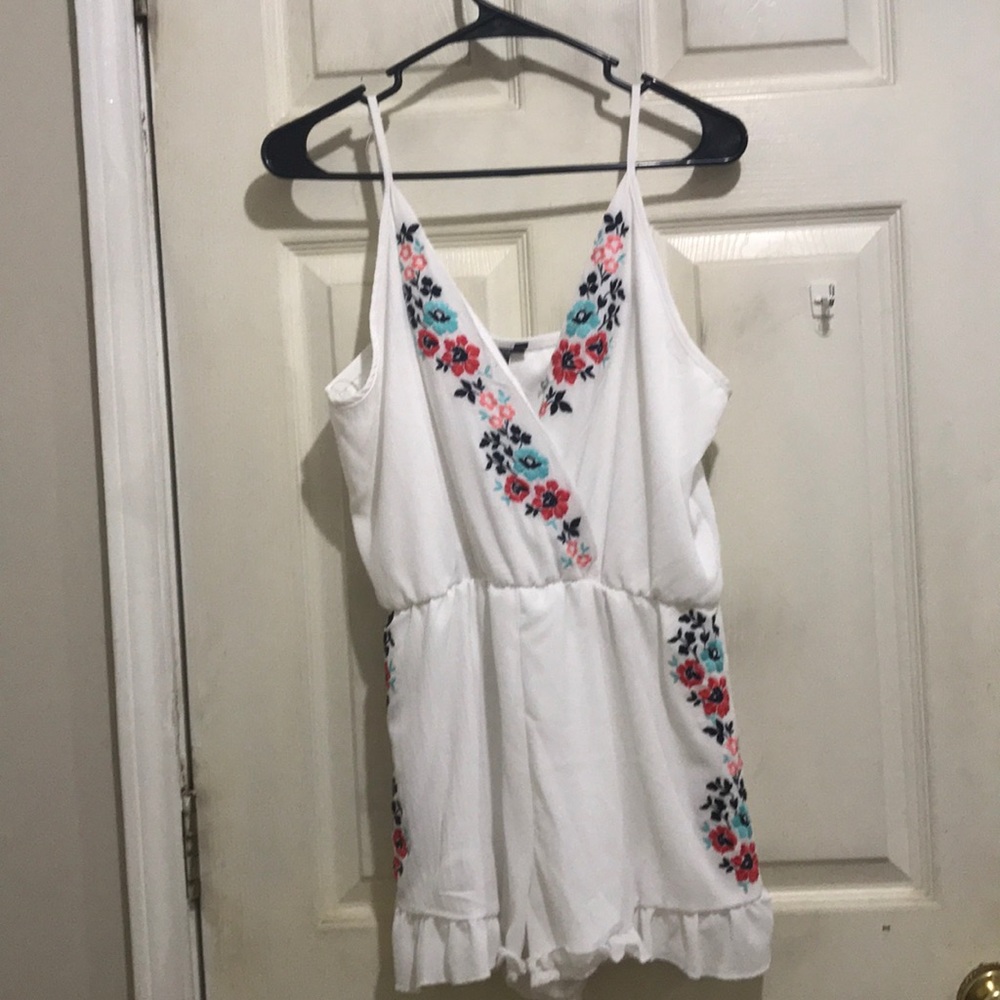 Adorable romper! Size L. Offers!! Never worn.